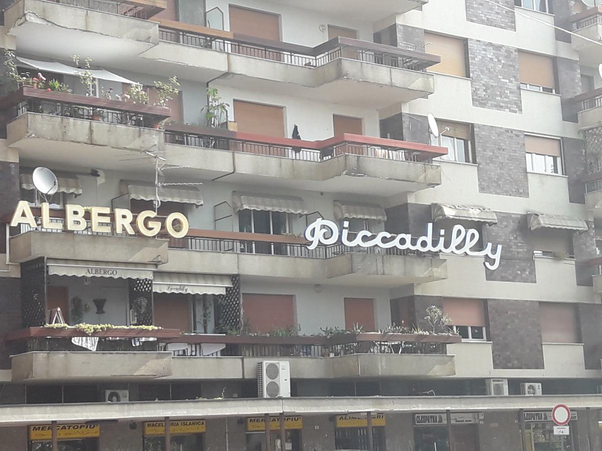 Albergo Piccadilly Медолаго Экстерьер фото